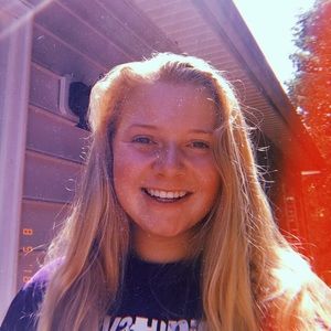 Meet your Posher, Olivia